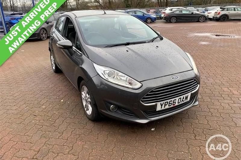 Used Ford Fiesta Zetec 95 HP (69 kW) 2016