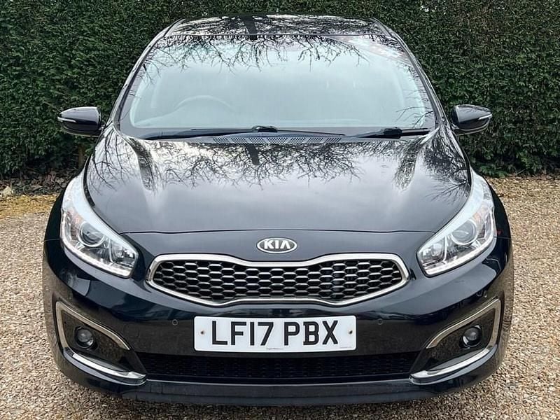 Used Kia Ceed 134 HP (98 kW) 2017 Black Hatchback