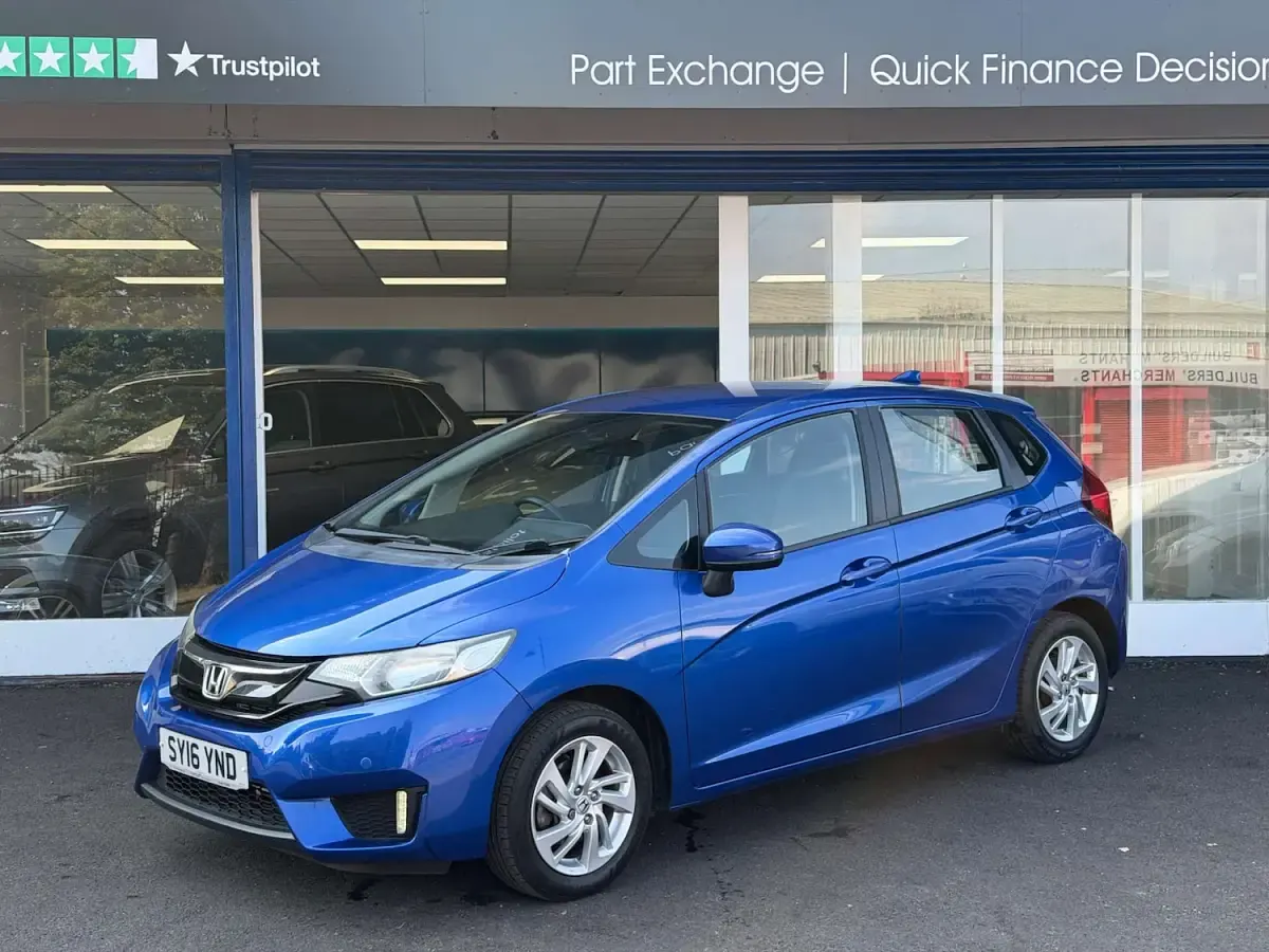 Used Honda Jazz SE 102 HP (75 kW) 2016 Blue Hatchback