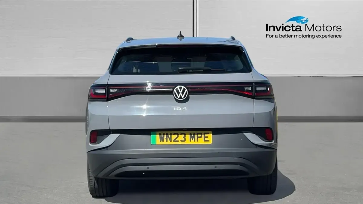 Usado VW ID.4 Pure 108 kW (148 HP) 2023 Cinzento SUV