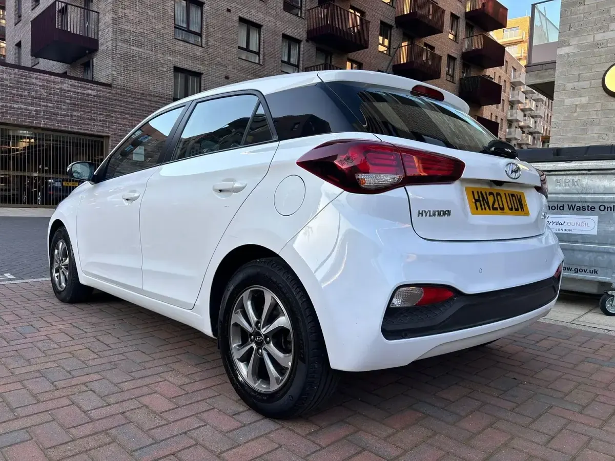 Used Hyundai i20 SE 2020 White Hatchback