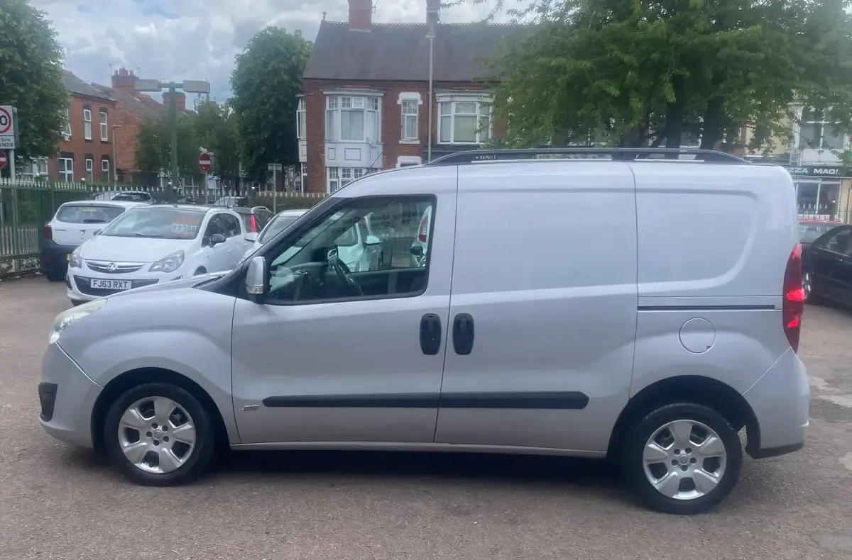 Used Vauxhall Combo Sportive 2015 Silver MPV
