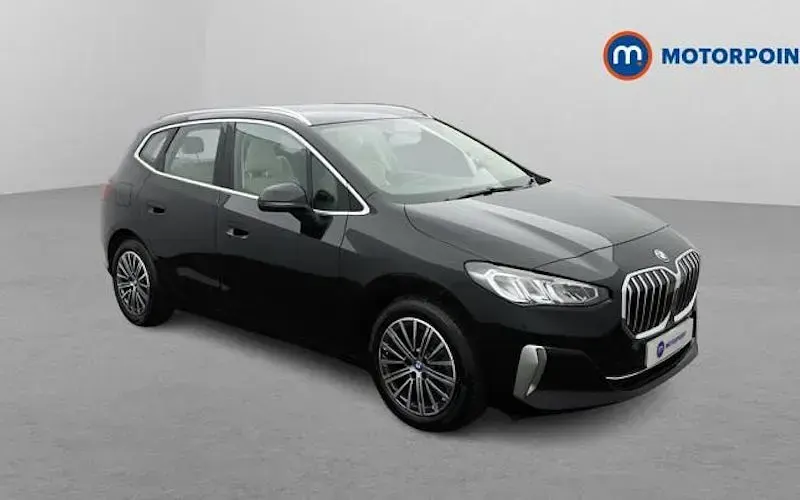 Used BMW 225 Active Tourer Luxury Line 245 HP (180 kW) 2023 MPV