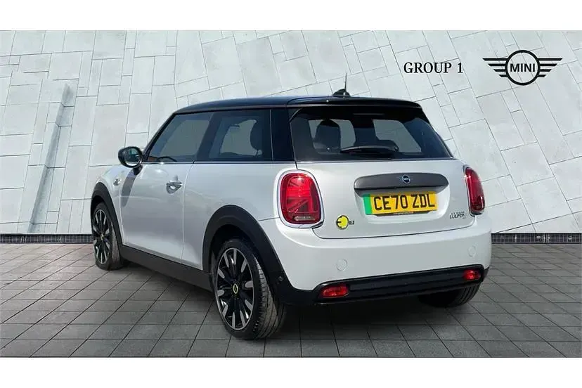 Begagnad Mini Cooper S Level 3 135 kW (184 HK) 2020 Silver Halvkombi