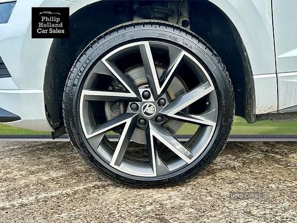 Used Skoda Karoq SportLine 150 HP (110 kW) 2021 White SUV