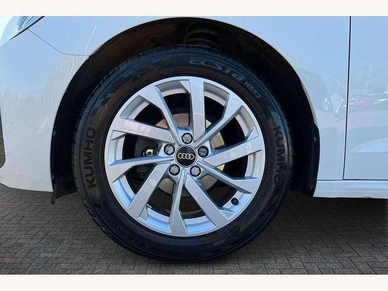 Used Audi A1 Sport 95 HP (69 kW) 2024 White SUV