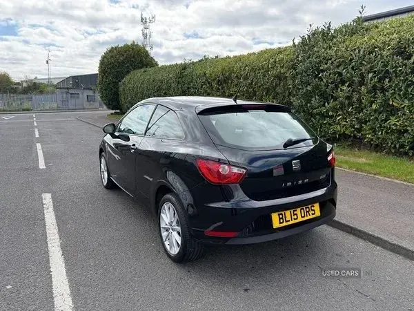 Begagnad Seat Ibiza 84 HK (61 kW) 2015 Svart Halvkombi