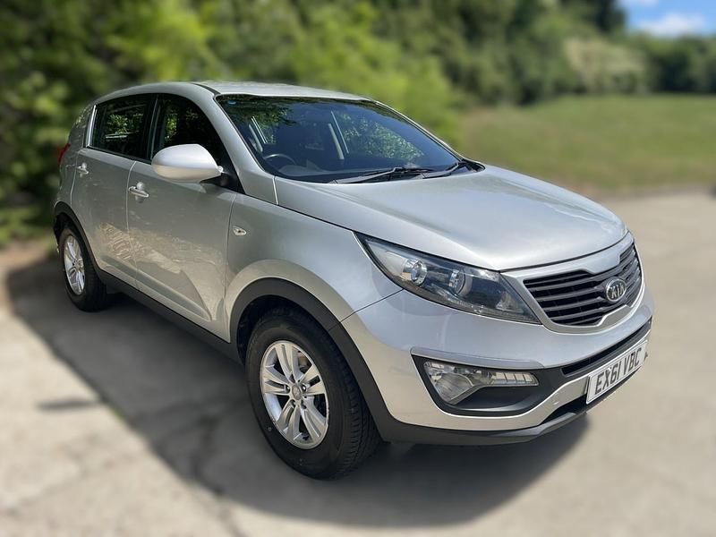Silver Used 2011 Kia Sportage 2 SUV | £3,495 (Expensive) - Image 1/4
