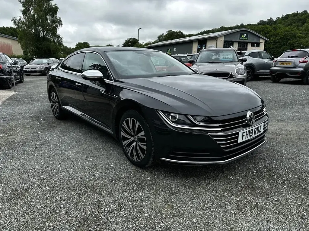 Used VW Arteon Elegance 190 HP (139 kW) 2019 Grey Hatchback