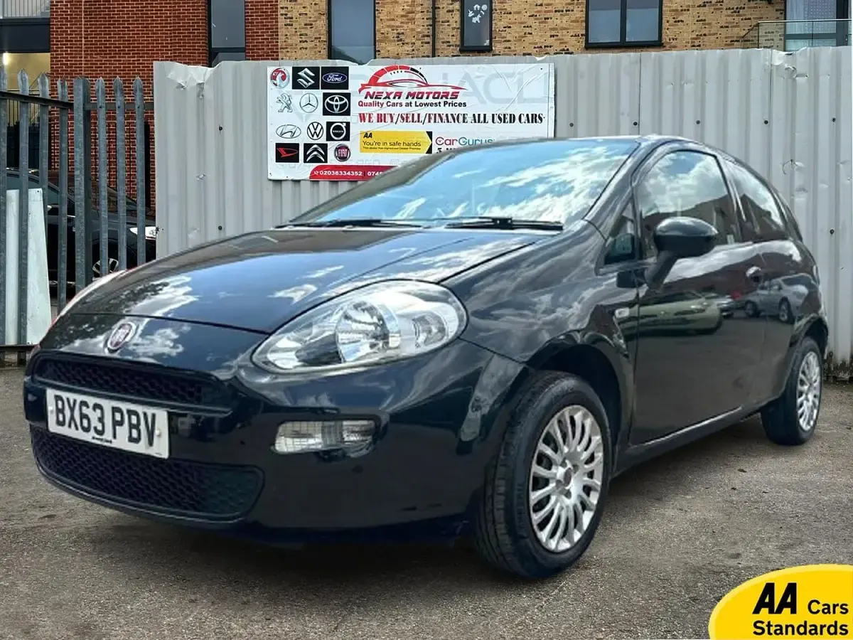 Used Fiat Punto Pop 69 HP (50 kW) 2013 Black Hatchback