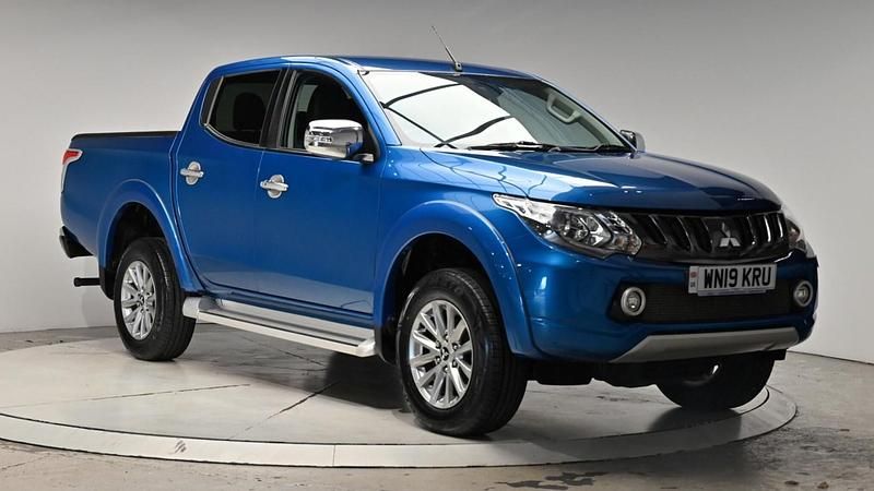 Blue Used 2019 Mitsubishi L200 Pickup | £20,995 (Expensive) - Image 1/4