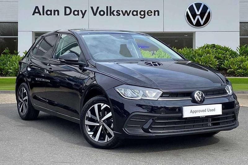 Black Used 2025 VW Polo Match Hatchback | £21,995 (Fair price) - Image 1/4