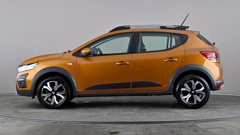 Used Dacia Sandero Prestige 100 HP (73 kW) 2022 Orange Hatchback