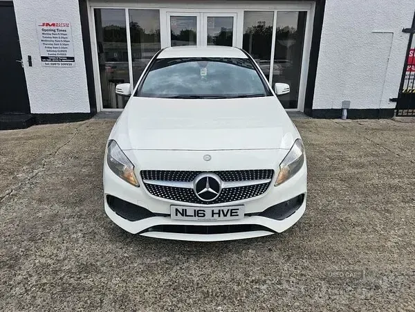 Used Mercedes A180 AMG line 109 HP (80 kW) 2016 White Hatchback