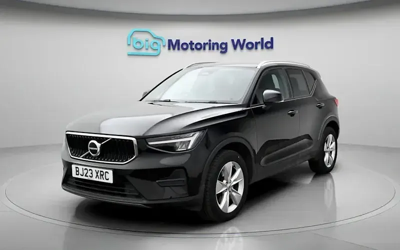 Used Volvo XC40 Core 163 HP (119 kW) 2026 SUV