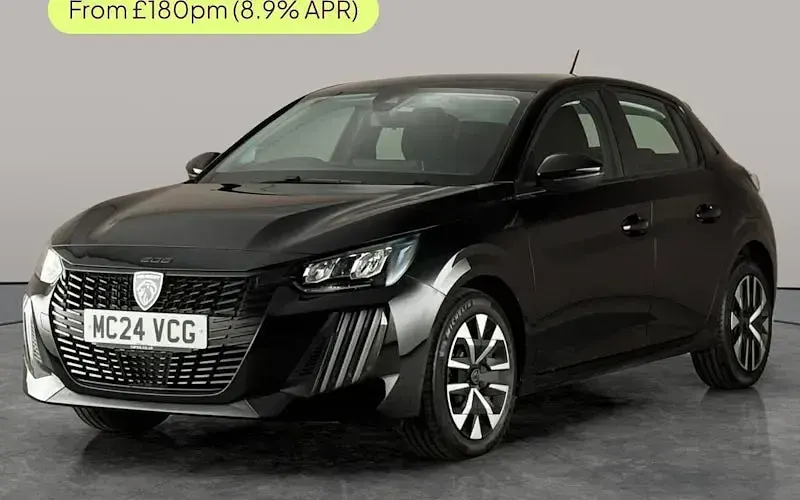 Used Peugeot 208 Active 102 HP (75 kW) 2024 Hatchback
