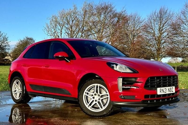 Used Porsche Macan 380 HP (279 kW) 2021 Red SUV