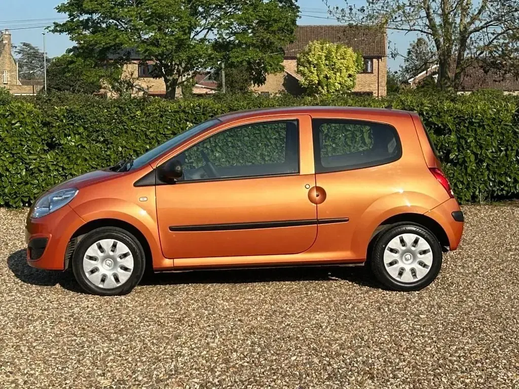 Usado Renault Twingo 2010 Laranja Citadino