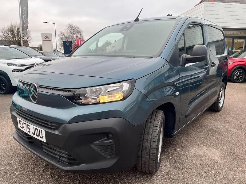 New Citroën Berlingo 101 HP (74 kW) 2026 Blue MPV