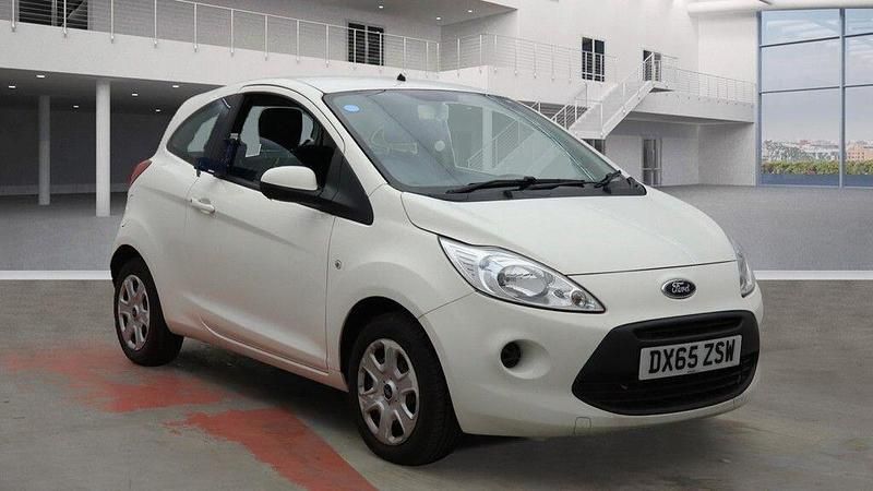 White Used 2015 Ford Ka Hatchback | £4,950 (Fair price) - Image 1/4