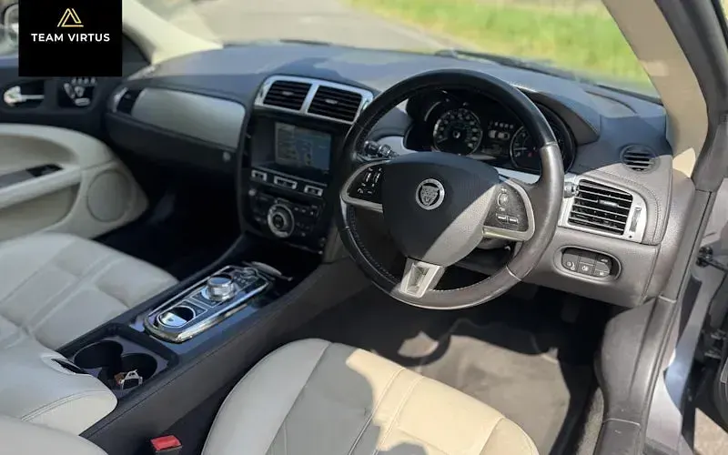 Used Jaguar XK 385 HP (283 kW) 2012 Grey Coupe