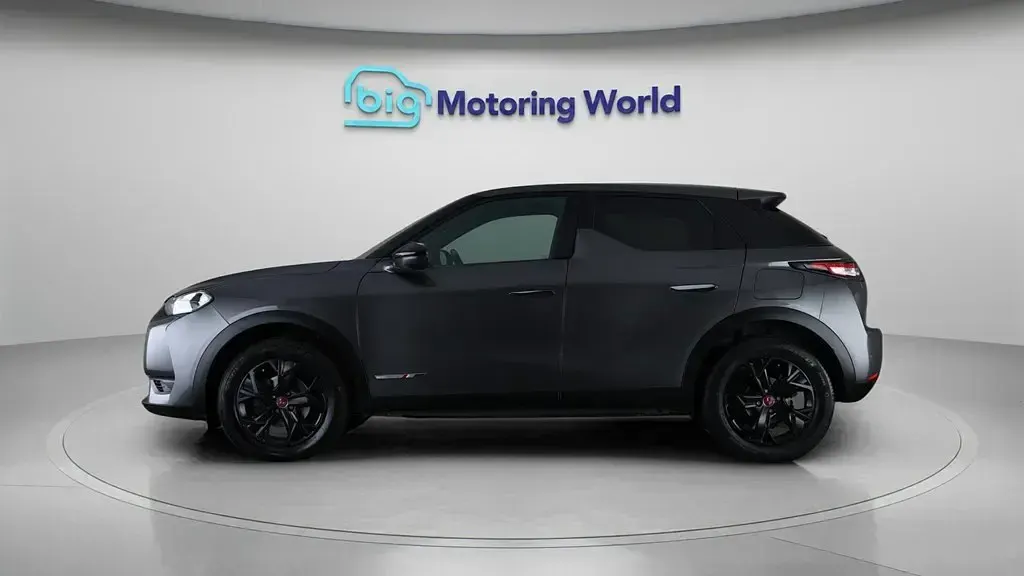 Usado DS Automobiles DS3 Crossback Performance 130 HP (95 kW) 2021 Cinzento SUV