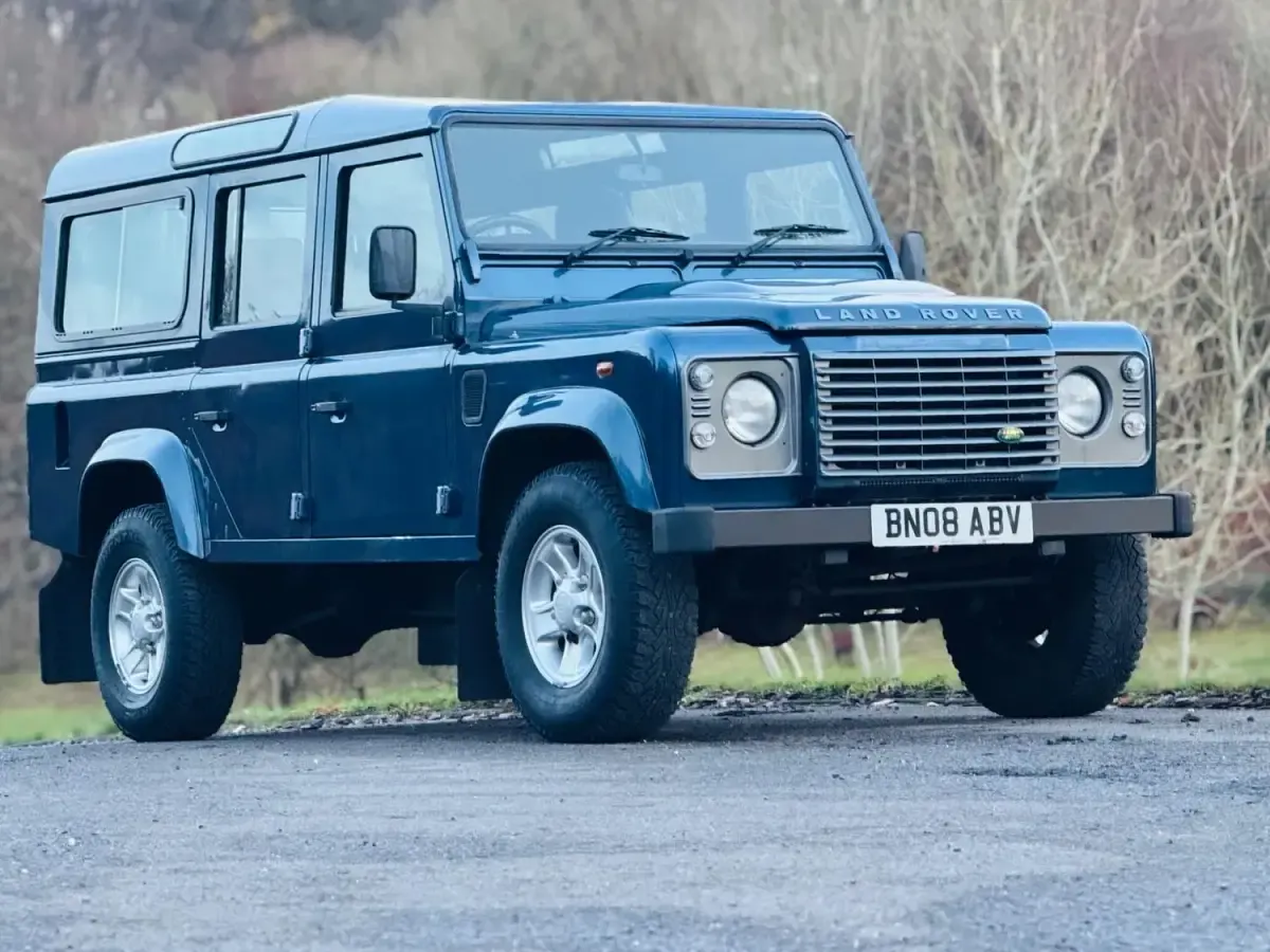 Usado Land Rover Defender 2008 Azul Carrinha
