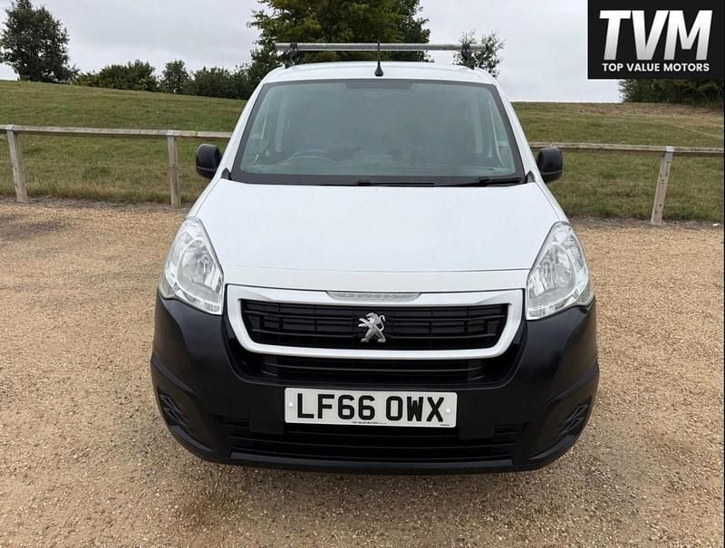 Used Peugeot Partner 2016 White MPV