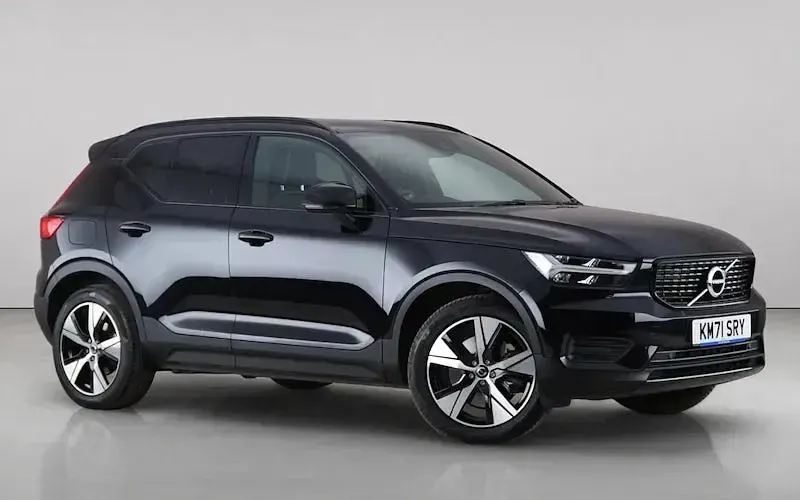 Used Volvo XC40 R-Design 211 HP (155 kW) 2021 SUV