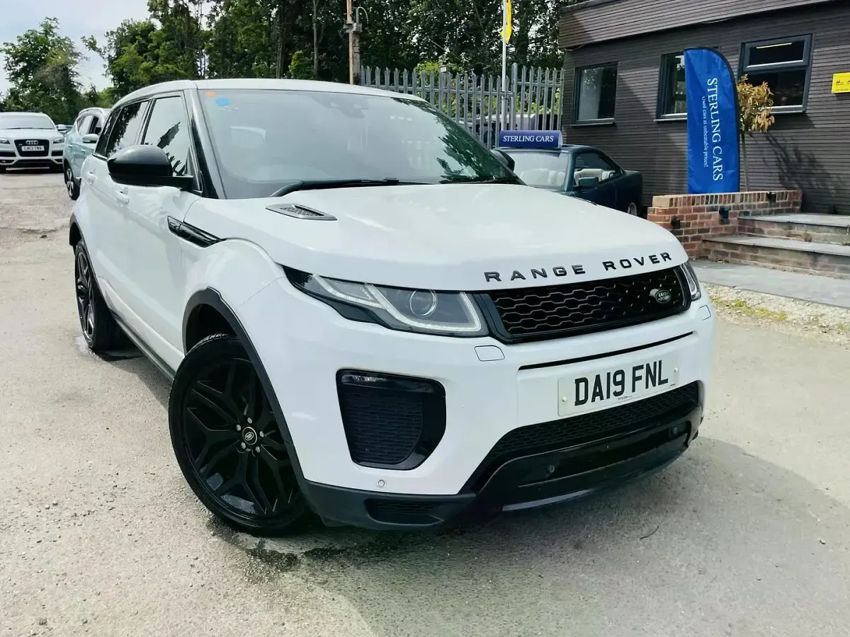 Used Land Rover Range Rover evoque HSE Dynamic 2019 White SUV