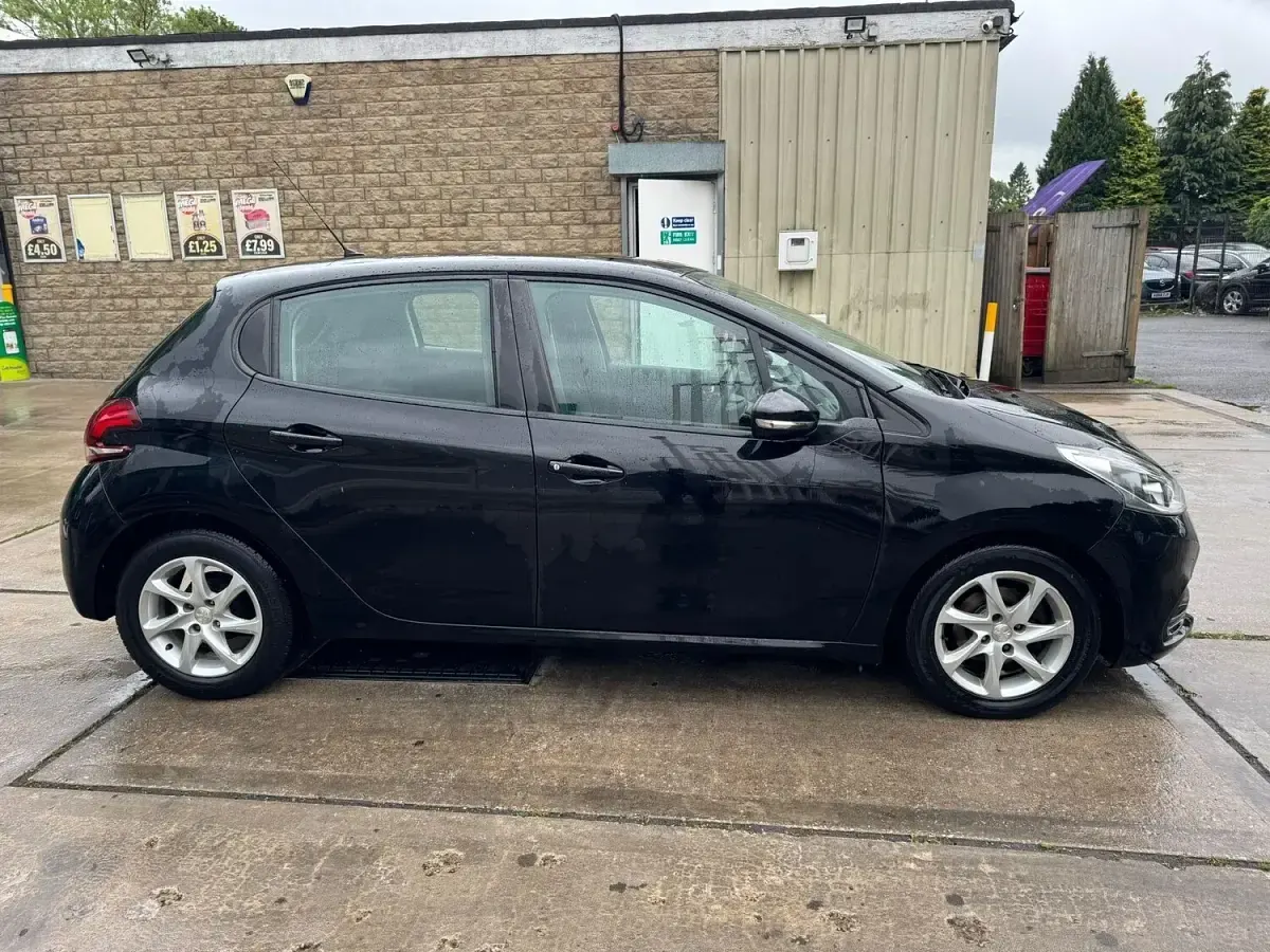Used Peugeot 208 Active 2016 Black Hatchback