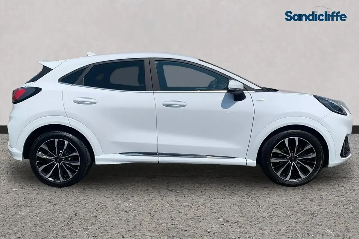 Used Ford Puma ST-Line 155 HP (114 kW) 2023 White SUV