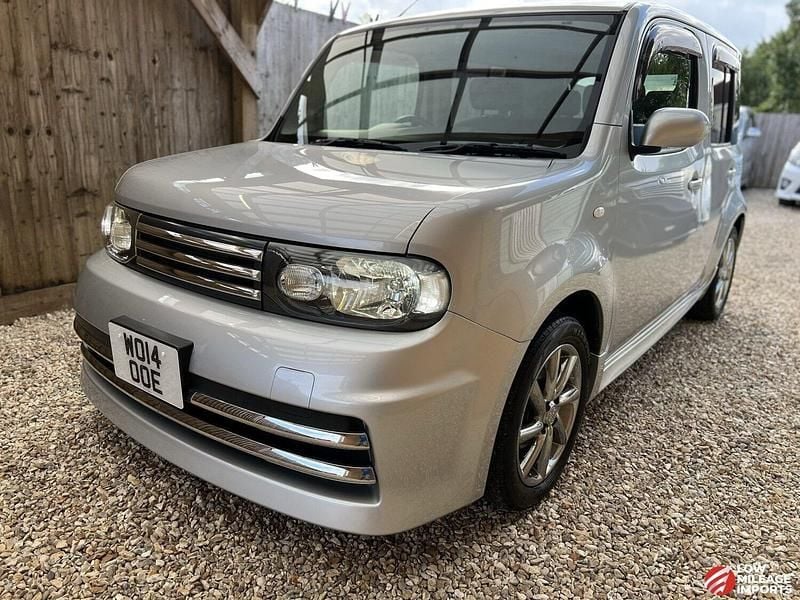 Used Nissan Cube 108 HP (79 kW) 2014 Silver Estate