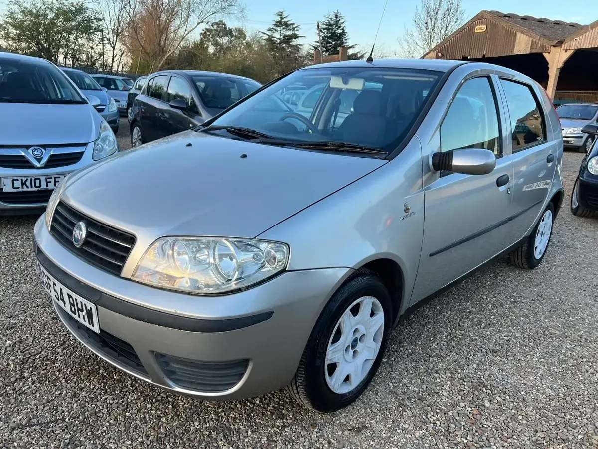 Used Fiat Punto Dynamic 60 HP (44 kW) 2004 Grey Hatchback
