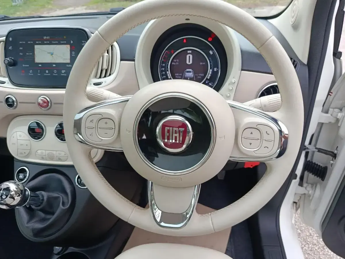 Used Fiat 500 Dolcevita 70 HP (51 kW) 2021 White Hatchback