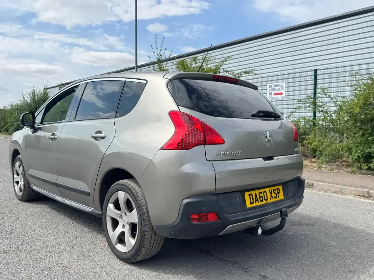 Used Peugeot 3008 112 HP (82 kW) 2011 Grey Estate