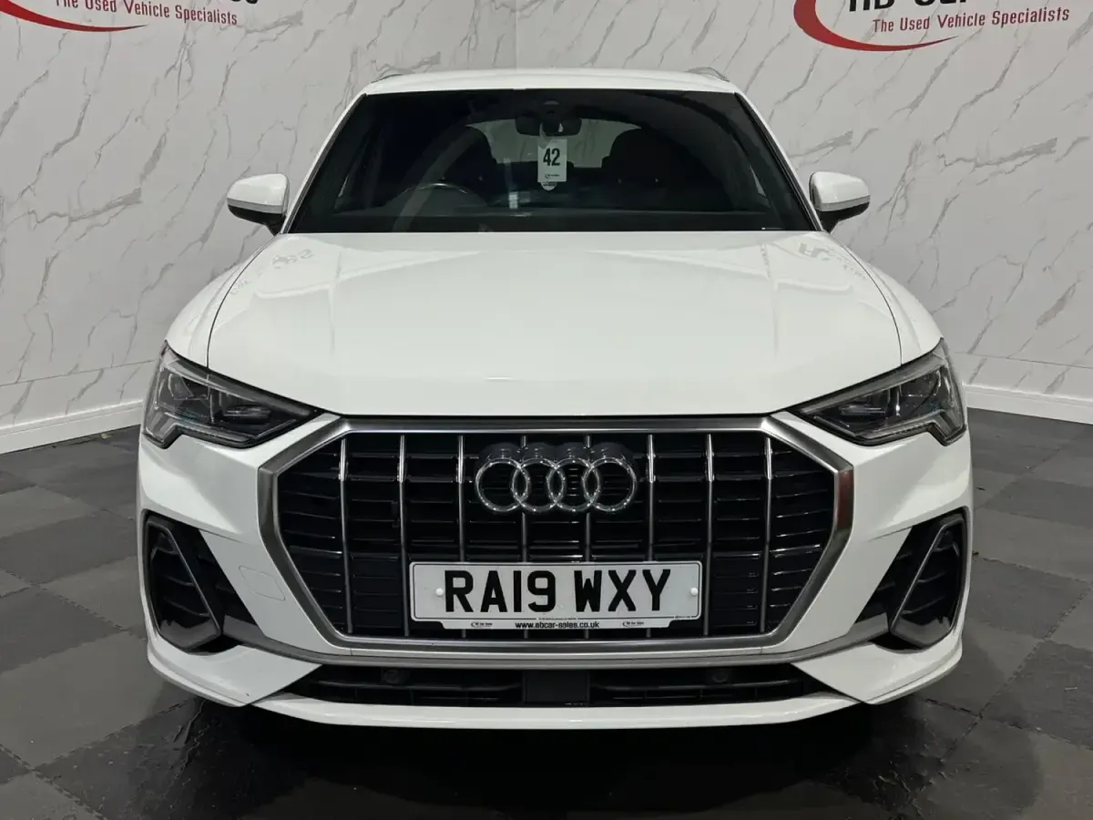 Used Audi Q3 S-Line 150 HP (110 kW) 2019 White SUV