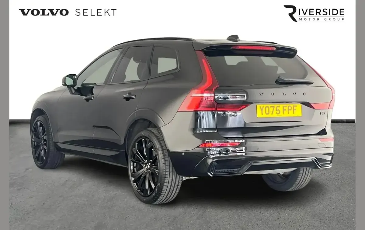 Used Volvo XC60 Plus 250 HP (183 kW) 2026 Onyx black SUV