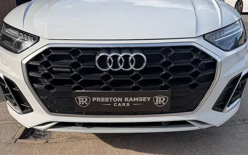 Used Audi Q5 S-Line 204 HP (150 kW) 2022 White SUV