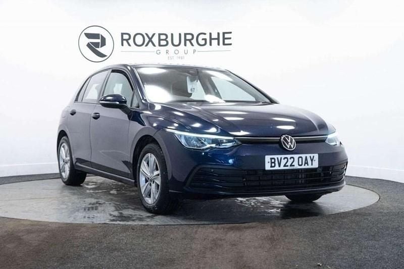 Used VW Golf VIII Life 110 HP (80 kW) 2022 Blue Hatchback