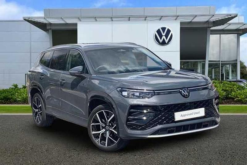 Used 2025 VW Tayron SUV | £39,490 (Fair price) - Image 1/4