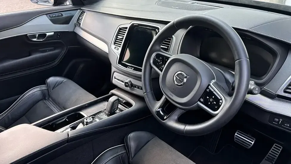 Used Volvo XC90 R-Design 449 HP (330 kW) 2022 Grey SUV