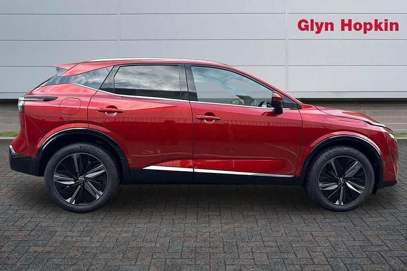 Used Nissan Qashqai Tekna 2025 Red SUV