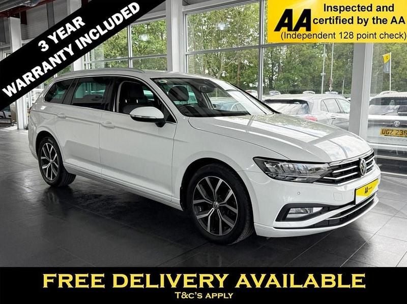 White Used 2019 VW Passat SEL Estate | £15,495 (Fair price) - Image 1/2