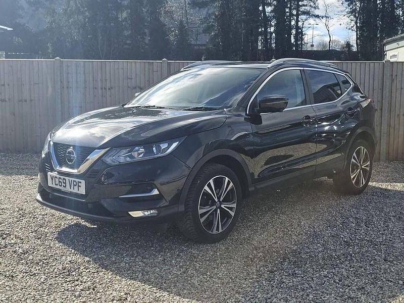 Used Nissan Qashqai N-Connecta 140 HP (102 kW) 2019 Black SUV