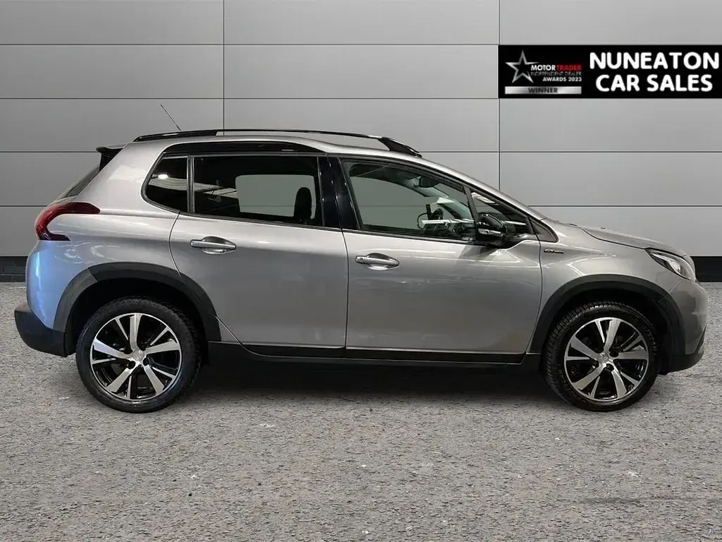 Używany Peugeot 2008 GT-line 110 KM (80 kW) 2019 Szary SUV