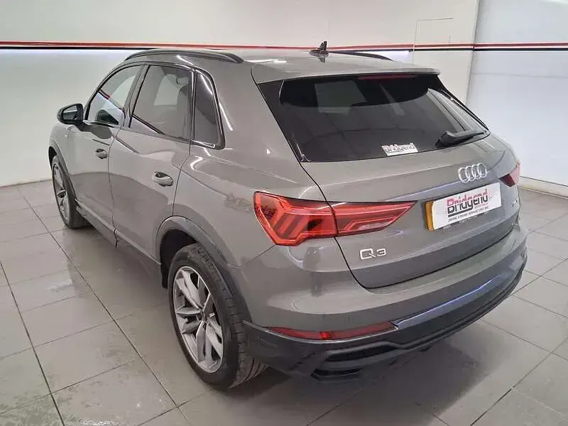 Used Audi Q3 Black Edition 150 HP (110 kW) 2022 Grey SUV