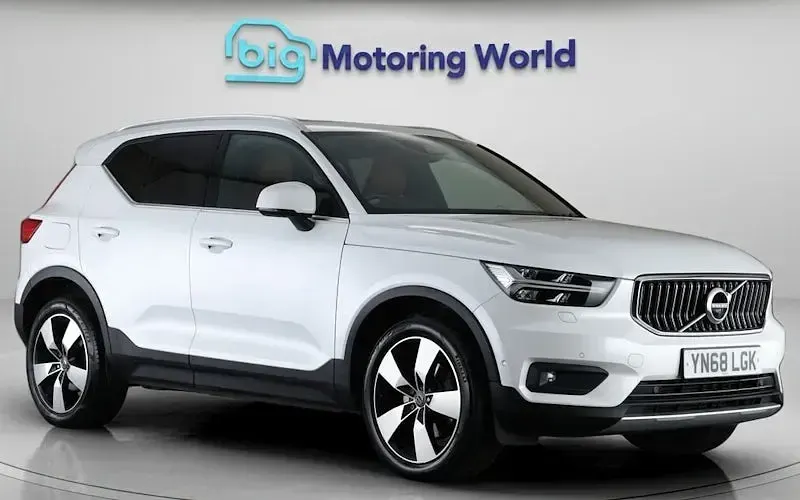 Usado Volvo XC40 Inscription 150 HP (110 kW) 2020 SUV