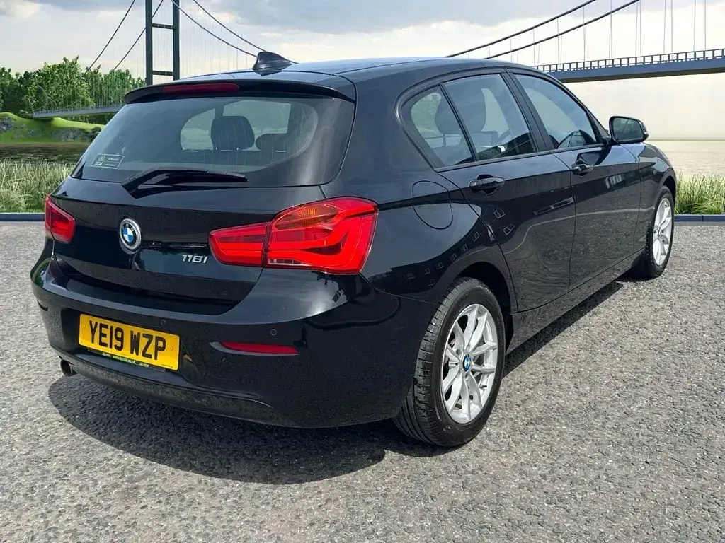 Used BMW 118 Comfort Edition 136 HP (100 kW) 2019 Black Hatchback
