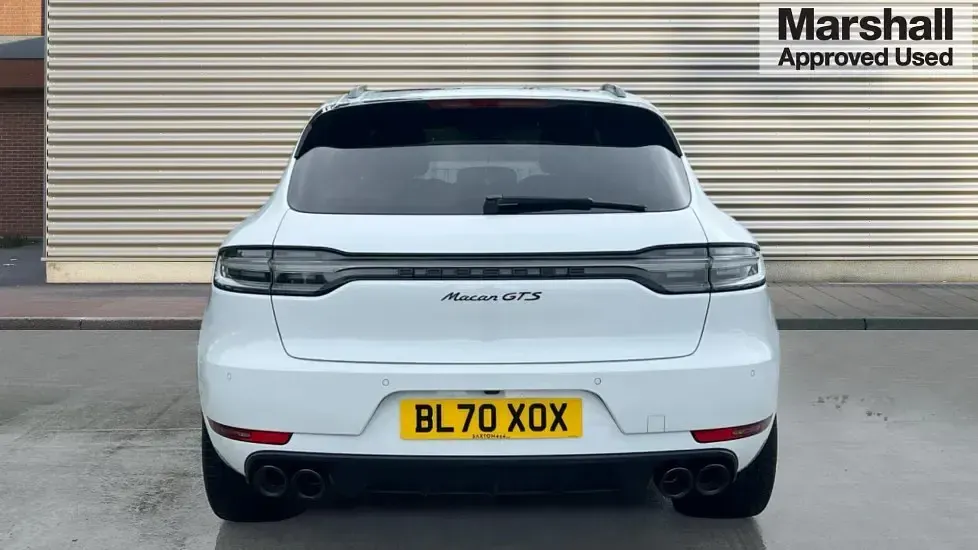 Used Porsche Macan 380 HP (279 kW) 2020 White SUV